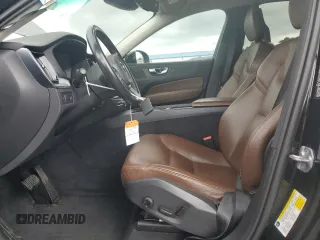 2018 Volvo XC60 Momentum with VIN LYV102RK6JB105943, listed as a Copart auction lot 60496055 with 72,706 mi miles and Salvage title. Bid and sale history available at DreamBid. Image 7.