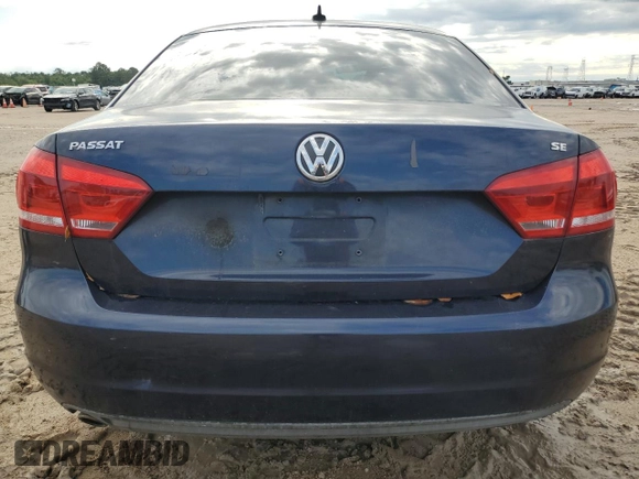 2012 Volkswagen Passat SE z VIN 1VWBH7A36CC085414, wystawiony jako Copart lot #56367125 z przebiegiem 158 442 mil mil oraz Szkoda całkowita • Salvage title. Historia ofert i sprzedaży dostępna na DreamBid. Obrazek 6.