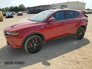 2024 Dodge Hornet GT Plus with VIN ZACNDFANXR3A38888, listed as a Copart auction lot 70686114 with 523 mi miles and Salvage title. Bid and sale history available at DreamBid. Image 1.
