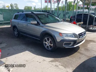 2012 Volvo XC70 T6 z VIN YV4902BZ1C1143307, wystawiony jako IAAI lot #42140146 z przebiegiem 173 106 mil mil oraz . Historia ofert i sprzedaży dostępna na DreamBid. Obrazek 1.