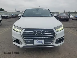 2019 Audi Q7 Premium Plus with VIN WA1LHAF79KD017451, listed as a Copart auction lot 61527125 with 129,180 mi miles and Salvage title. Bid and sale history available at DreamBid. Image 5.