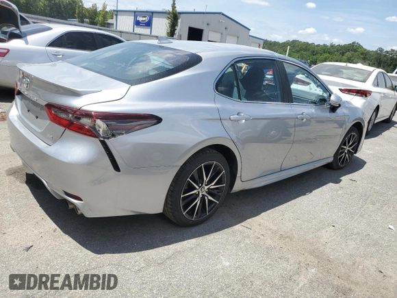 2022 Toyota Camry SE with VIN 4T1G11AK0NU699014, listed as a Copart auction lot 55073135 with Not Provided miles and Non Repairable. Bid and sale history available at DreamBid. Image 3.