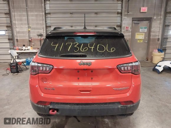 2020 Jeep Compass Trailhawk with VIN 3C4NJDDB9LT122174, listed as a IAAI auction lot 41736406 with 74,807 mi miles and . Bid and sale history available at carsss.com. Image 16.