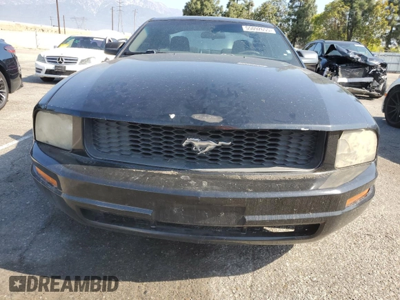 2007 Ford Mustang Deluxe with VIN 1ZVFT80N975270883, listed as a Copart auction lot 55092655 with 189,336 mi miles and Clean Title. Bid and sale history available at carsss.com. Image 5.