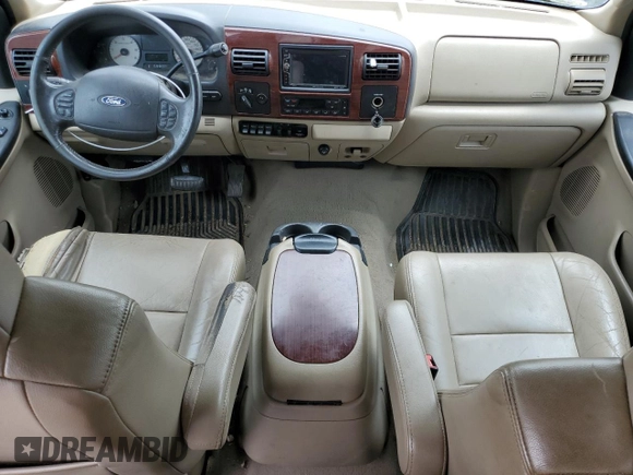 2006 Ford F-350 XL z VIN 1FTWW31516EC07819, wystawiony jako Copart lot #57713195 z przebiegiem 162 717 mil mil oraz Czysty tytuł • Clean title. Historia ofert i sprzedaży dostępna na DreamBid. Obrazek 8.