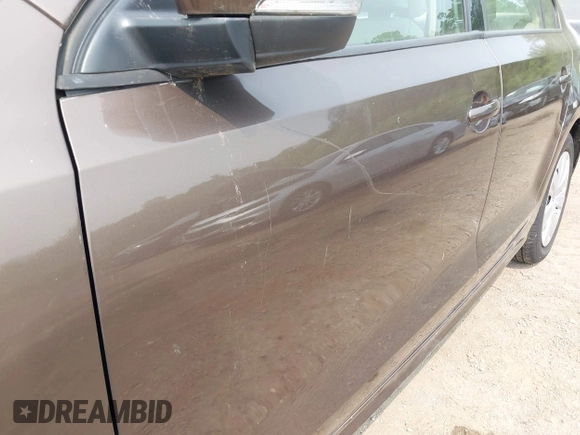 2014 Volkswagen Jetta SE with VIN 3VWD07AJ7EM251973, listed as a IAAI auction lot 42415573 with 124,323 mi miles and . Bid and sale history available at DreamBid. Image 6.