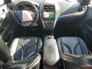 2019 Lincoln MKC Select with VIN 5LMCJ2D96KUL02511, listed as a Copart auction lot 48630875 with 83,635 mi miles and Salvage title. Bid and sale history available at DreamBid. Image 8.