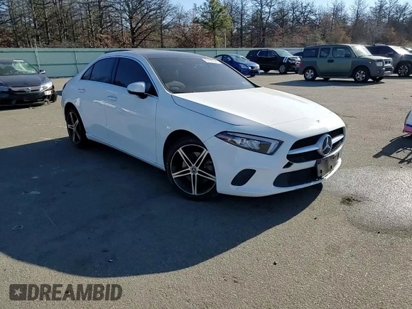 2022 Mercedes-Benz A 220 z VIN W1K3G4FB6NJ349440, wystawiony jako Copart lot #80438744 z przebiegiem 28 483 mil mil oraz Szkoda całkowita • Salvage title. Historia ofert i sprzedaży dostępna na DreamBid. Obrazek 11.