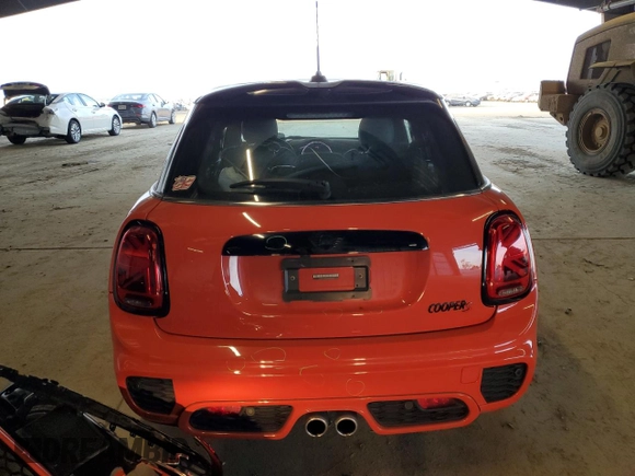 2020 MINI Hardtop 4 Door Cooper S with VIN WMWXU9C06L2M25229, listed as a Copart auction lot 84495064 with 12,348 mi miles and Salvage title. Bid and sale history available at DreamBid. Image 6.
