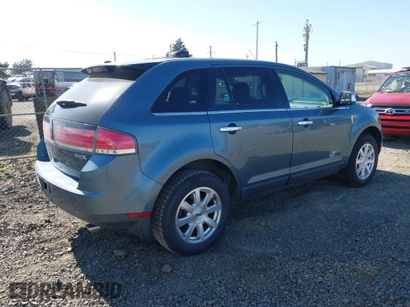 2010 Lincoln MKX z VIN 2LMDJ6JC2ABJ29254, wystawiony jako IAAI lot #42056212 z przebiegiem 98 195 mil mil oraz . Historia ofert i sprzedaży dostępna na DreamBid. Obrazek 4.