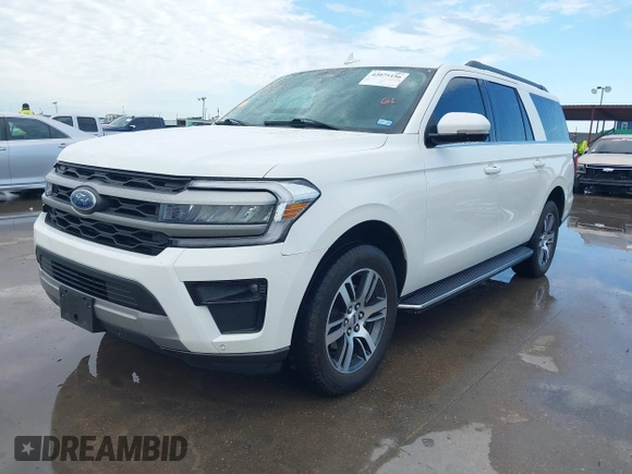 2023 Ford Expedition Max XLT z VIN 1FMJK1H82PEA62734, wystawiony jako IAAI lot #42075156 z przebiegiem 23 926 mil mil oraz . Historia ofert i sprzedaży dostępna na DreamBid. Obrazek 2.