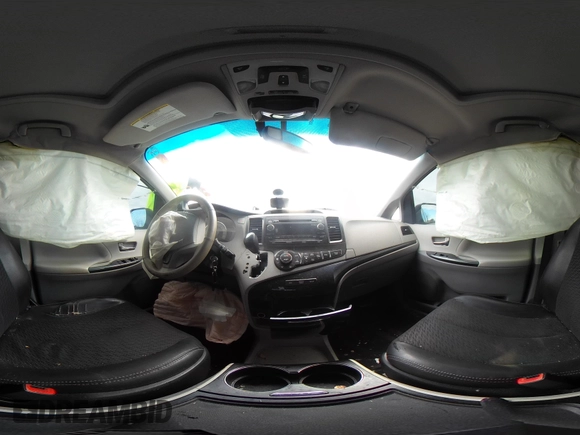 2014 Toyota Sienna SE with VIN 5TDXK3DC1ES422510, listed as a IAAI auction lot 41030376 with Not Provided miles and . Bid and sale history available at DreamBid. Image 19.