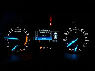 2019 Ford Police Interceptor Utility z VIN 1FM5K8AT6KGB15702, wystawiony jako Copart lot #47269055 z przebiegiem 106 958 mil mil oraz Czysty tytuł • Clean title. Historia ofert i sprzedaży dostępna na DreamBid. Obrazek 9.