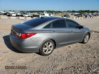2012 Hyundai Sonata Limited z VIN 5NPEC4AC1CH313935, wystawiony jako Copart lot #56330475 z przebiegiem 202 739 mil mil oraz Szkoda całkowita • Salvage title. Historia ofert i sprzedaży dostępna na DreamBid. Obrazek 3.