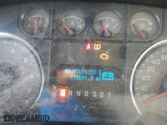 2009 Ford F-150 XL with VIN 1FTPX14V49FA37682, listed as a IAAI auction lot 41589752 with 176,691 mi miles. Bid and sale history available at carsss.com. Image 15.