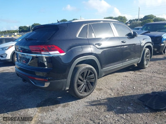 2023 Volkswagen Atlas Cross Sport 3.6L V6 SE w/Technology with VIN 1V2WE2CA7PC225759, listed as a IAAI auction lot 41107642 with 33,671 mi miles. Bid and sale history available at carsss.com. Image 4.