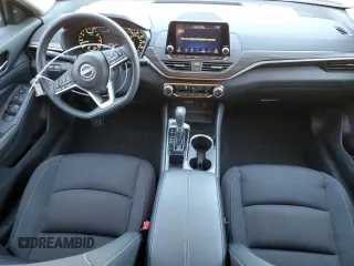 2024 Nissan Altima SV with VIN 1N4BL4DV3RN420483, listed as a Copart auction lot 83632714 with 8,444 mi miles and Clean Title. Bid and sale history available at DreamBid. Image 8.