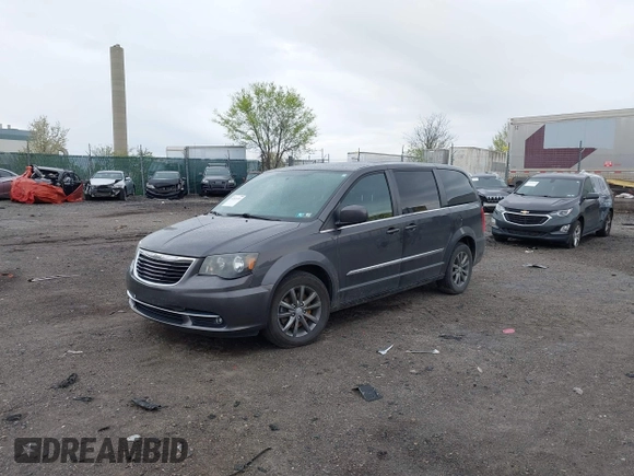 2015 Chrysler Town & Country S with VIN 2C4RC1HG7FR522449, listed as a IAAI auction lot 42021311 with 107,391 mi miles. Bid and sale history available at carsss.com. Image 17.