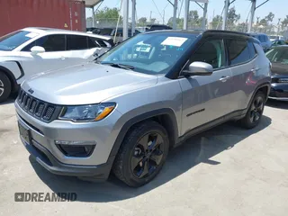 2019 Jeep Compass Latitude with VIN 3C4NJCBBXKT613848, listed as a IAAI auction lot 42598962 with 47,550 mi miles and . Bid and sale history available at DreamBid. Image 17.