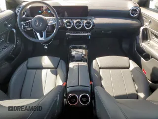 2023 Mercedes-Benz CLA 250 z VIN W1K5J4HBXPN415748, wystawiony jako Copart lot #49857965 z przebiegiem 16 834 mil mil oraz Czysty tytuł • Clean title. Historia ofert i sprzedaży dostępna na DreamBid. Obrazek 8.