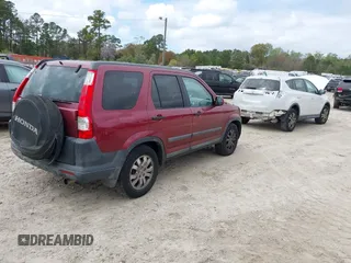 2005 Honda CR-V EX with VIN SHSRD78815U337440, listed as a IAAI auction lot 41917604 with 226,000 mi miles. Bid and sale history available at carsss.com. Image 4.