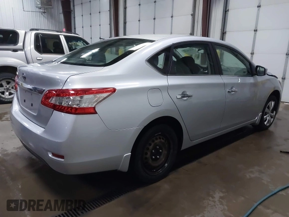 2015 Nissan Sentra SV z VIN 3N1AB7AP1FY213415, wystawiony jako IAAI lot #41574829 z przebiegiem 91 460 mil mil oraz . Historia ofert i sprzedaży dostępna na DreamBid. Obrazek 4.