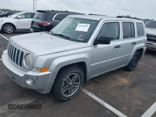2009 Jeep Patriot Sport z VIN 1J4FT28B29D110728, wystawiony jako IAAI lot #42264825 z przebiegiem 194 459 mil mil oraz . Historia ofert i sprzedaży dostępna na DreamBid. Obrazek 2.