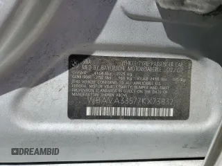2007 BMW 3 Series 328i с VIN WBAVA33577KX73832, выставлен на аукционе Copart как лот 57435645 с пробегом 100 990 миль миль и Списание • Salvage title. История ставок и продаж доступна на DreamBid. Изображение 12.
