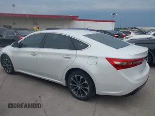 2016 Toyota Avalon Limited z VIN 4T1BK1EB7GU235304, wystawiony jako IAAI lot #42443795 z przebiegiem 197 261 mil mil oraz . Historia ofert i sprzedaży dostępna na DreamBid. Obrazek 14.