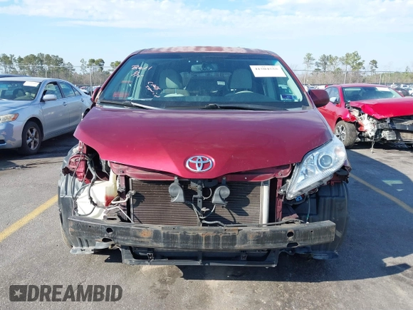 2012 Toyota Sienna LE AAS with VIN 5TDKK3DCXCS227268, listed as a IAAI auction lot 41504555 with 268,609 mi miles. Bid and sale history available at carsss.com. Image 6.