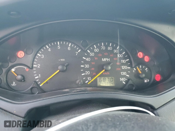 2000 Ford Focus SE with VIN 1FAFP3437YW348307, listed as a Copart auction lot 42964265 with 249,804 mi miles and Salvage Title. Bid and sale history available at carsss.com. Image 9.