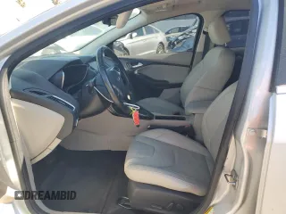 2015 Ford Focus Electric с VIN 1FADP3R42FL380198, выставлен на аукционе Copart как лот 64259355 с пробегом 43 566 миль миль и Чистый • Clean title. История ставок и продаж доступна на DreamBid. Изображение 7.