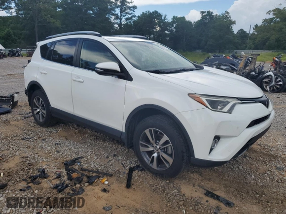 2018 Toyota RAV4 XLE with VIN JTMWFREV0JJ204150, listed as a Copart auction lot 59610825 with 34,730 mi miles and Salvage title. Bid and sale history available at DreamBid. Image 4.