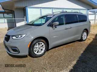 2022 Chrysler Pacifica Touring L z VIN 2C4RC1BG1NR132907, wystawiony jako Copart lot #60908105 z przebiegiem 60 495 mil mil oraz Czysty tytuł • Clean title. Historia ofert i sprzedaży dostępna na DreamBid. Obrazek 1.