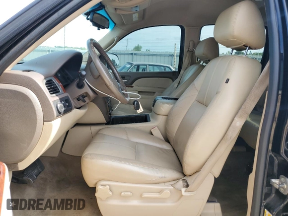 2012 Chevrolet Avalanche LT with VIN 3GNMCFE01CG137248, listed as a Copart auction lot 62332495 with 170,490 mi miles and Salvage title. Bid and sale history available at DreamBid. Image 7.
