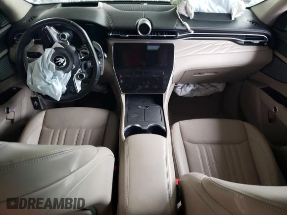 2023 Maserati Grecale GT z VIN ZN682AVA0P7430132, wystawiony jako Copart lot #47907934 z przebiegiem 12 297 mil mil oraz . Historia ofert i sprzedaży dostępna na DreamBid. Obrazek 8.