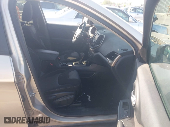 2015 Jeep Cherokee Sport с VIN 1C4PJMAB9FW520075, выставлен на аукционе IAAI как лот 42369985 с пробегом 127 788 миль миль и . История ставок и продаж доступна на DreamBid. Изображение 5.