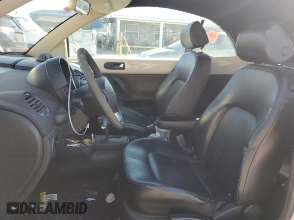 2006 Volkswagen Beetle с VIN 3VWRG31Y76M323201, выставлен на аукционе Copart как лот 83189654 с пробегом 130 904 миль миль и Списание • Salvage title. История ставок и продаж доступна на DreamBid. Изображение 7.