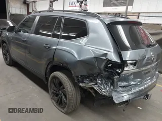 2023 Volkswagen Atlas SE с VIN 1V2JR2CA2PC506401, выставлен на аукционе IAAI как лот 41805834 с пробегом 29 124 миль миль и . История ставок и продаж доступна на DreamBid. Изображение 3.