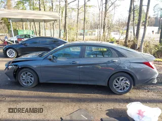 2024 Hyundai Elantra SEL z VIN KMHLM4DGXRU832768, wystawiony jako IAAI lot #41826429 z przebiegiem 11 221 mil mil oraz . Historia ofert i sprzedaży dostępna na DreamBid. Obrazek 15.