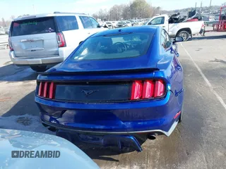 2016 Ford Mustang EcoBoost z VIN 1FA6P8TH0G5206167, wystawiony jako IAAI lot #41833768 z przebiegiem 101 181 mil mil oraz . Historia ofert i sprzedaży dostępna na DreamBid. Obrazek 16.