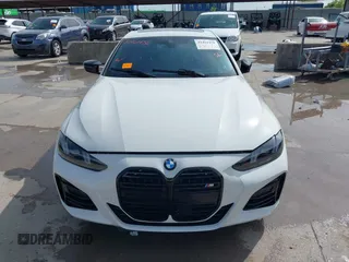 2025 BMW 4 Series M440i с VIN WBA73DA08SCT12903, выставлен на аукционе IAAI как лот 42461458 с пробегом Не указан миль и . История ставок и продаж доступна на DreamBid. Изображение 12.