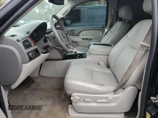 2014 Chevrolet Suburban LT with VIN 1GNSCJE03ER100313, listed as a Copart auction lot 83378354 with 231,941 mi miles and Clean Title. Bid and sale history available at carsss.com. Image 7.