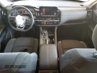 2025 Nissan Pathfinder SV with VIN 5N1DR3BA4SC228403, listed as a Copart auction lot 48722615 with 1,037 mi miles and Clean title. Bid and sale history available at DreamBid. Image 8.