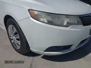 2011 Kia Forte EX with VIN KNAFU4A29B5888868, listed as a IAAI auction lot 41972446 with 185,821 mi miles. Bid and sale history available at carsss.com. Image 6.