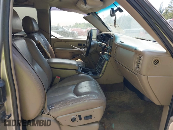 2003 GMC Sierra Denali z VIN 2GTFK69U531270072, wystawiony jako IAAI lot #42004573 z przebiegiem 240 244 mil mil oraz . Historia ofert i sprzedaży dostępna na DreamBid. Obrazek 5.