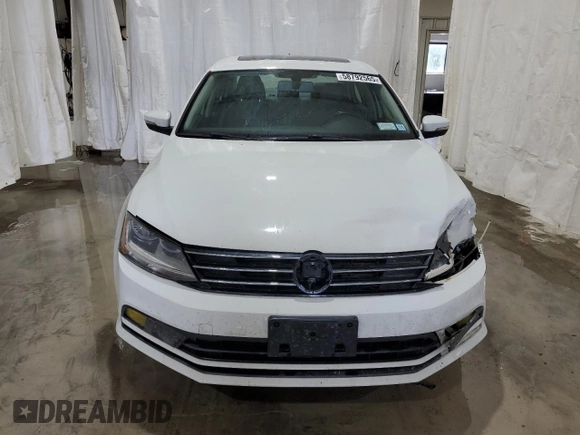 2017 Volkswagen Jetta SEL with VIN 3VWL17AJ3HM410145, listed as a Copart auction lot 58792565 with 186,732 mi miles and Salvage title. Bid and sale history available at DreamBid. Image 5.