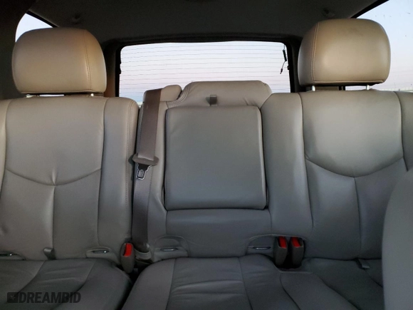 2006 Chevrolet Tahoe LT with VIN 1GNEK13Z86J116847, listed as a Copart auction lot 42240125 with 225,625 mi miles and Salvage Title. Bid and sale history available at carsss.com. Image 10.