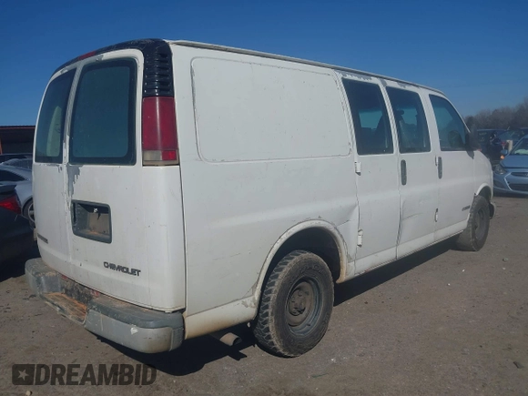 2000 Chevrolet City Express Cargo z VIN 1GCFG15W2Y1133504, wystawiony jako IAAI lot #41673541 z przebiegiem 167 849 mil mil oraz . Historia ofert i sprzedaży dostępna na DreamBid. Obrazek 4.