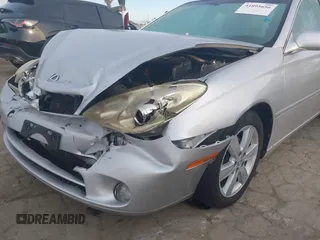 2005 Lexus ES 330 with VIN JTHBA30G355134384, listed as a IAAI auction lot 41895656 with 162,995 mi miles. Bid and sale history available at carsss.com. Image 12.